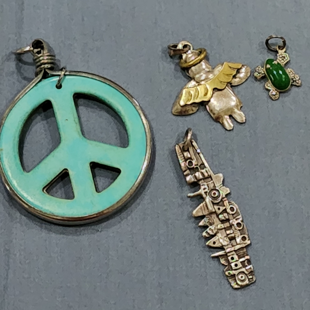🐸Lot of 4 Sterling Silver 925 Pendants Angel, Stoinoff, Frog and Peace Symbol